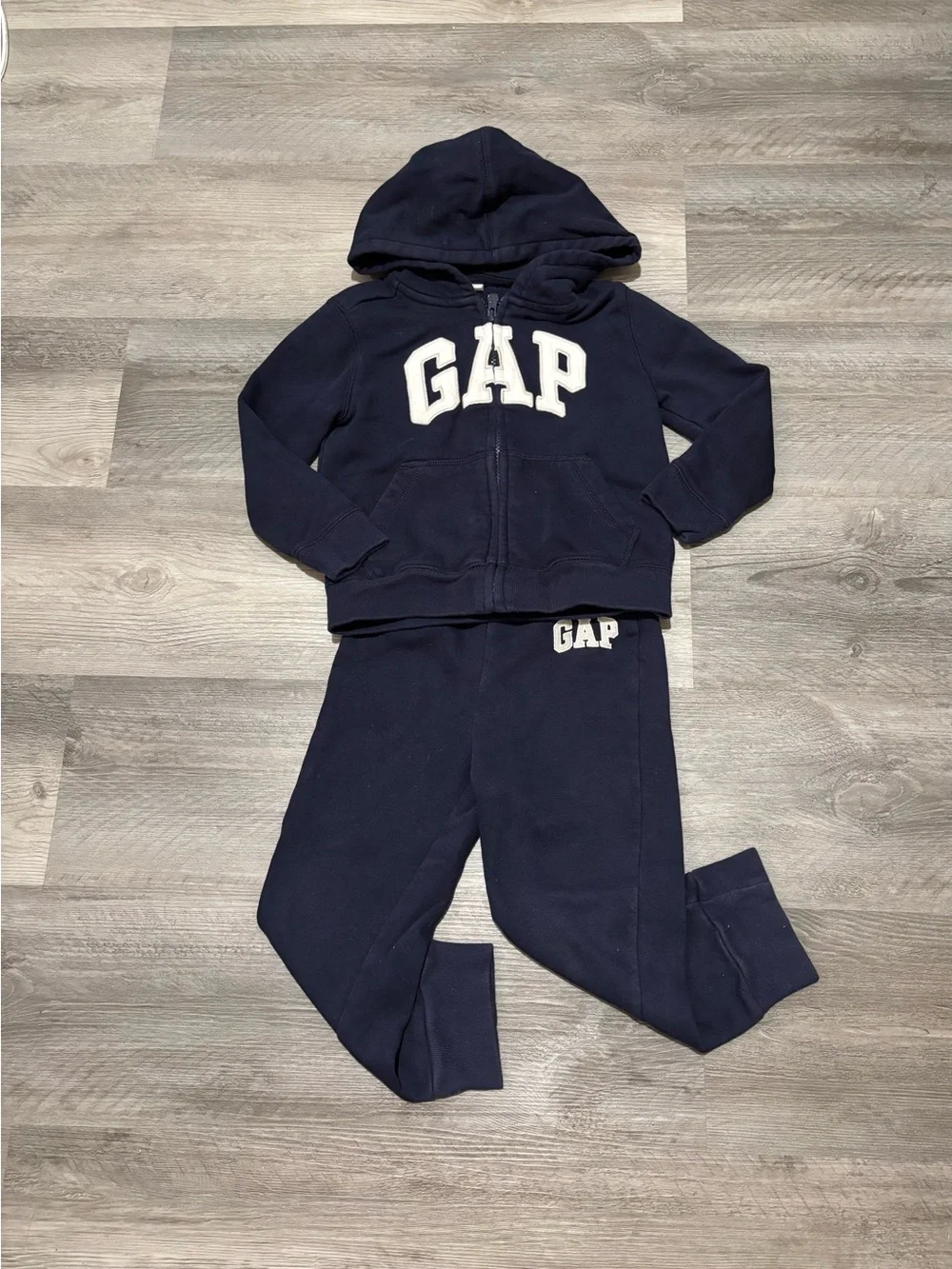 GAP Navy Hoodie & Joggers Set with White Logo Outfit size 4T / 4